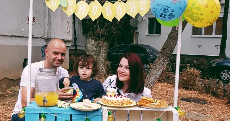 Doi ani si o petrecere cu limonada!