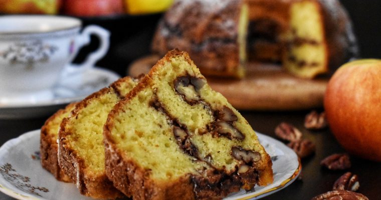Prajitura bundt cu nuci pecan si scortisoara
