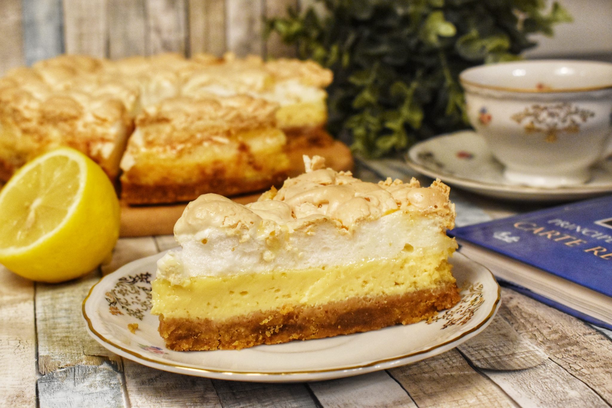 Tarta regala cu lamaie