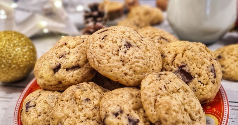 Biscuiti cu nuca, rom si ciocolata