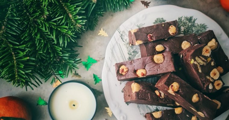 Ciocolata de casa cu alune si nuci