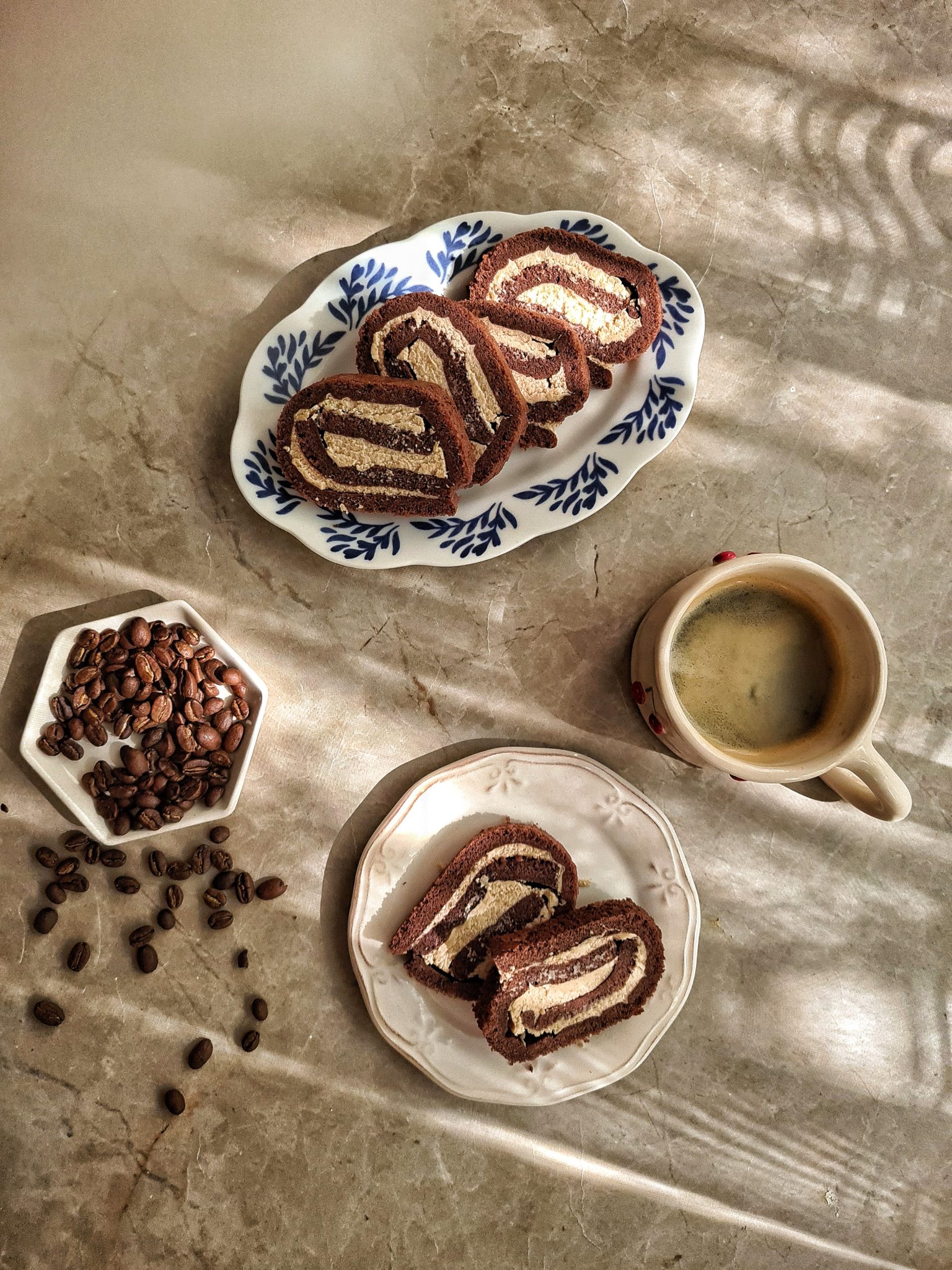 Rulada cu cacao, mascarpone si cafea