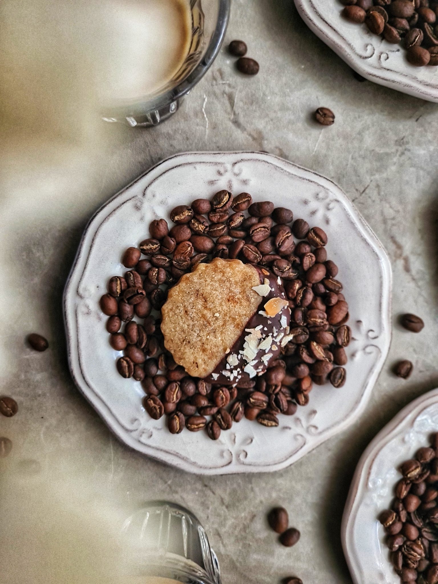 Biscuiti cu cafea si ciocolata